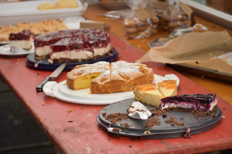 Kuchenbuffet & Verpflegung